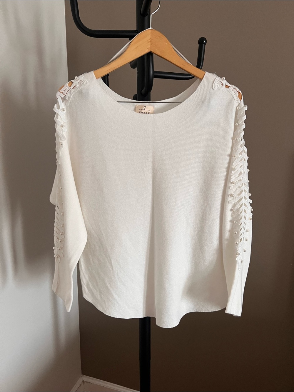 US Size XL - Women's White Long-Sleeve Knit Top with Pearl-Trim Lattice Sleeves